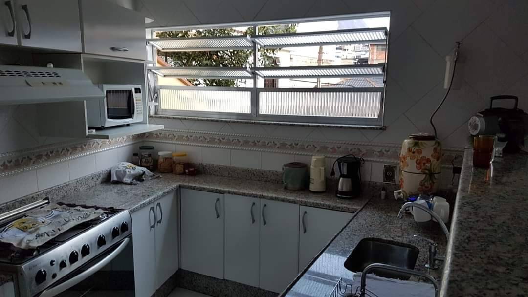 Casa à venda com 3 quartos - Foto 1