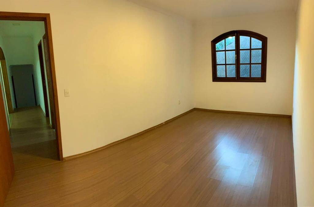 Casa à venda com 3 quartos, 328002m² - Foto 15
