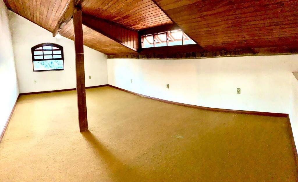 Casa à venda com 3 quartos, 328002m² - Foto 12