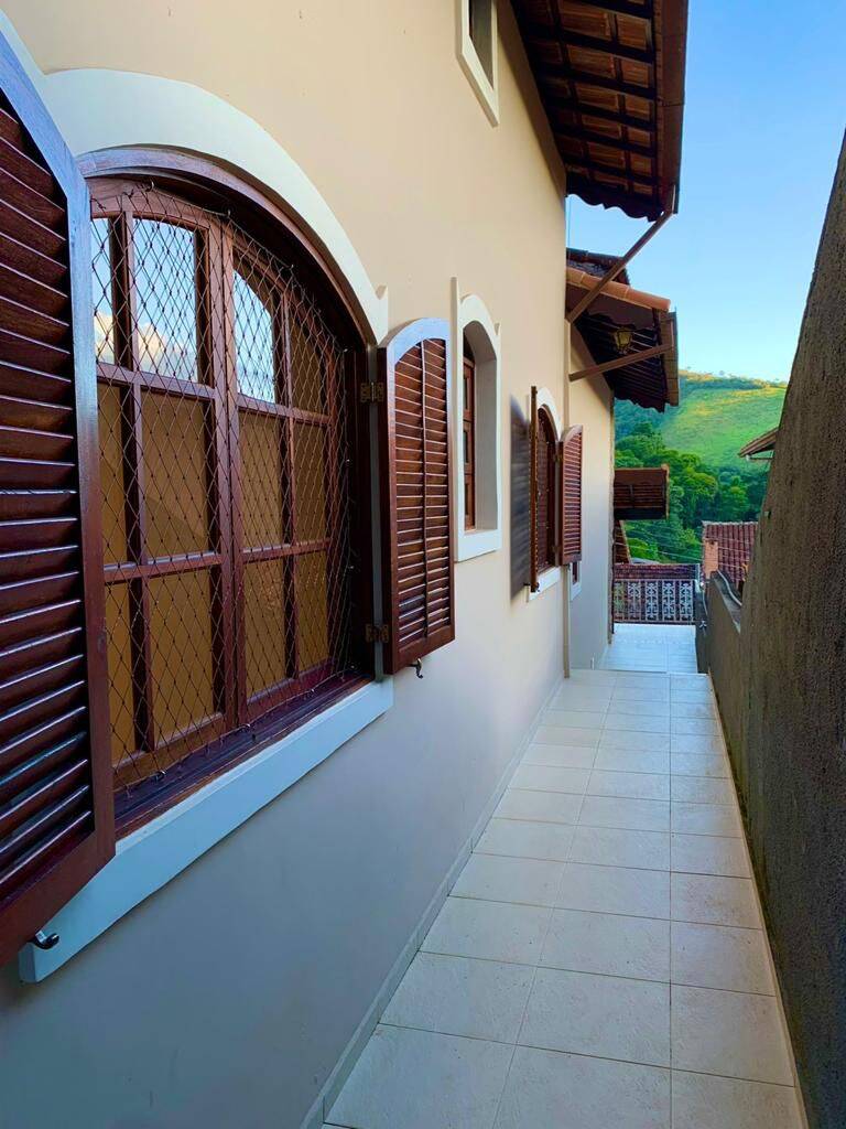 Casa à venda com 3 quartos, 328002m² - Foto 21