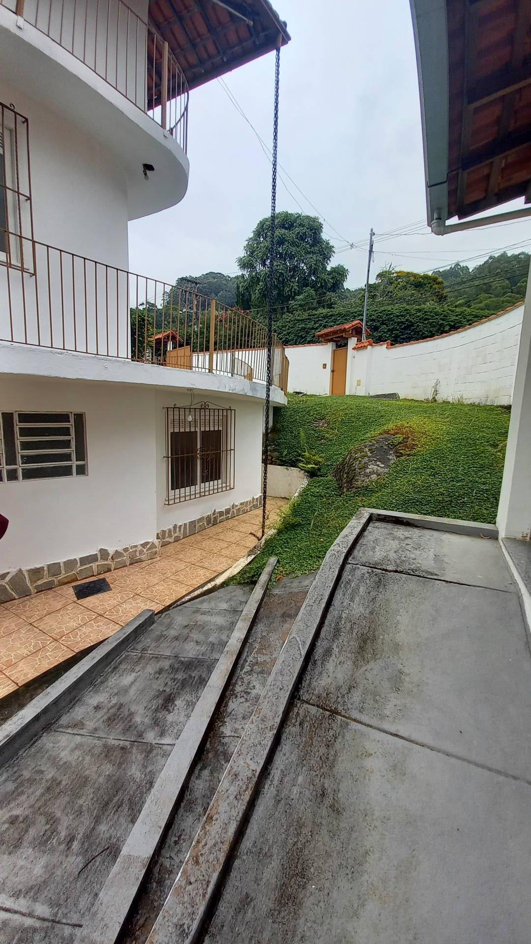 Casa à venda com 3 quartos, 560002m² - Foto 3