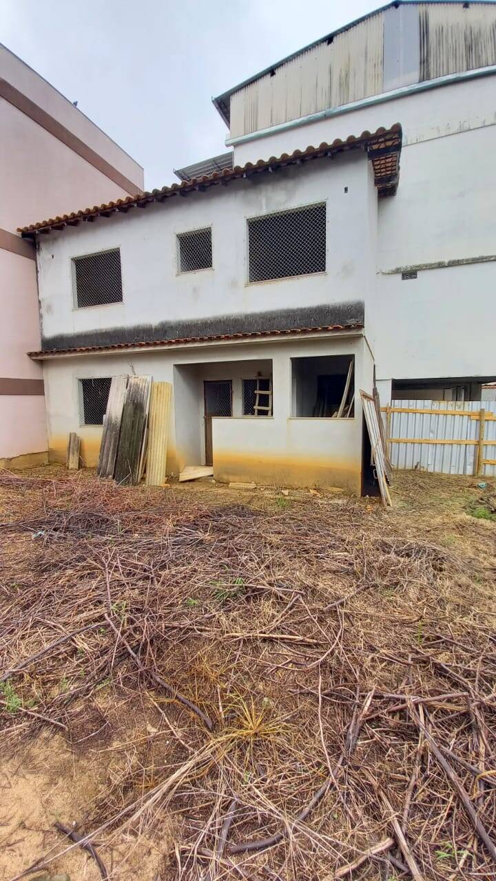 Casa à venda com 2 quartos - Foto 1